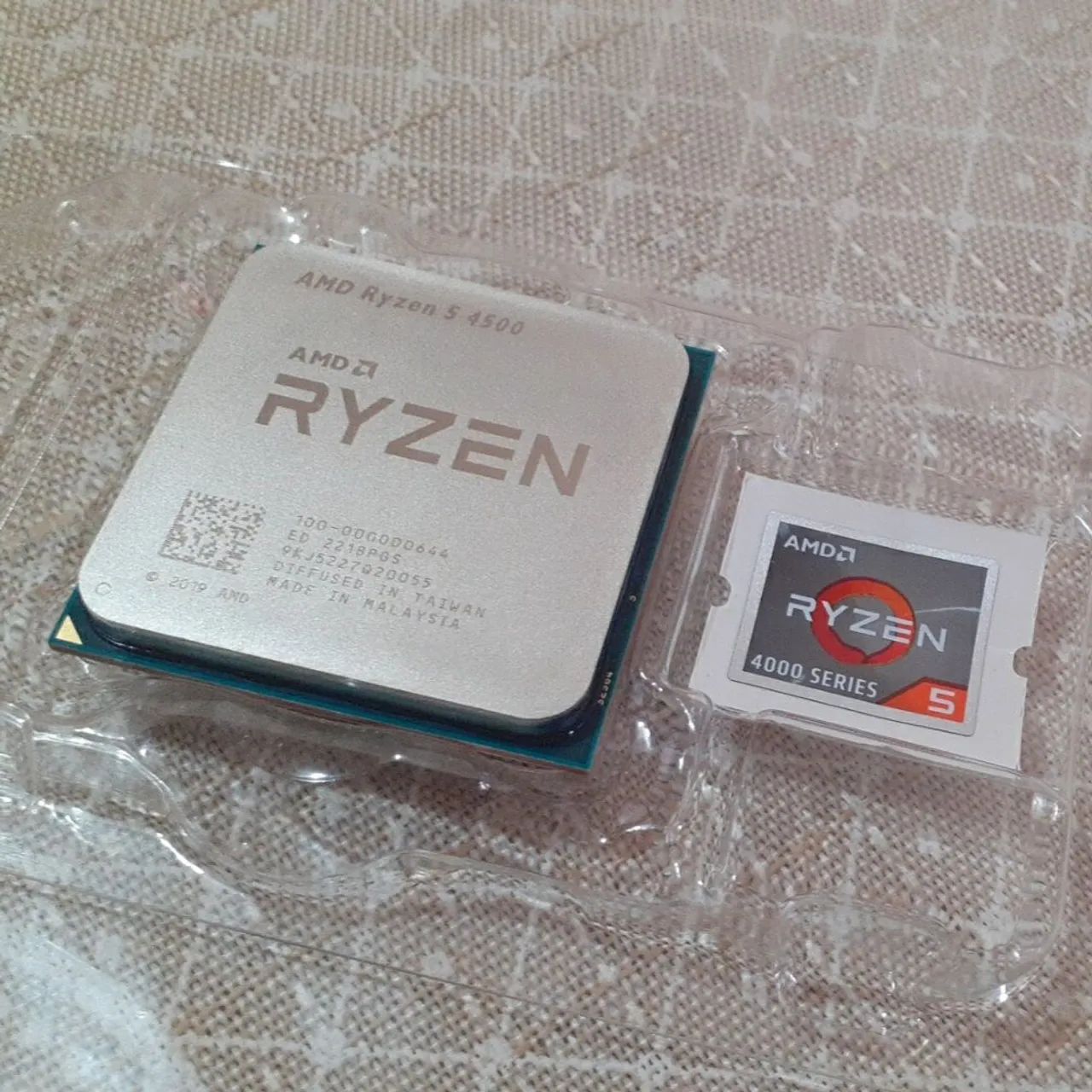Processador AMD Ryzen 5 4500 Socket AM4 e Ventoinha Dissipadora de Calor.
