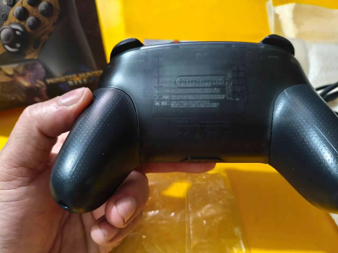 Pro controle edição Monsters Hunters Nintendo switch  - Foto 3