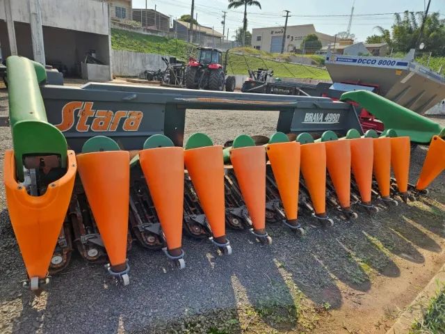 Plataforma de Milho 11x45 Linhas marca Stara ano 2012 