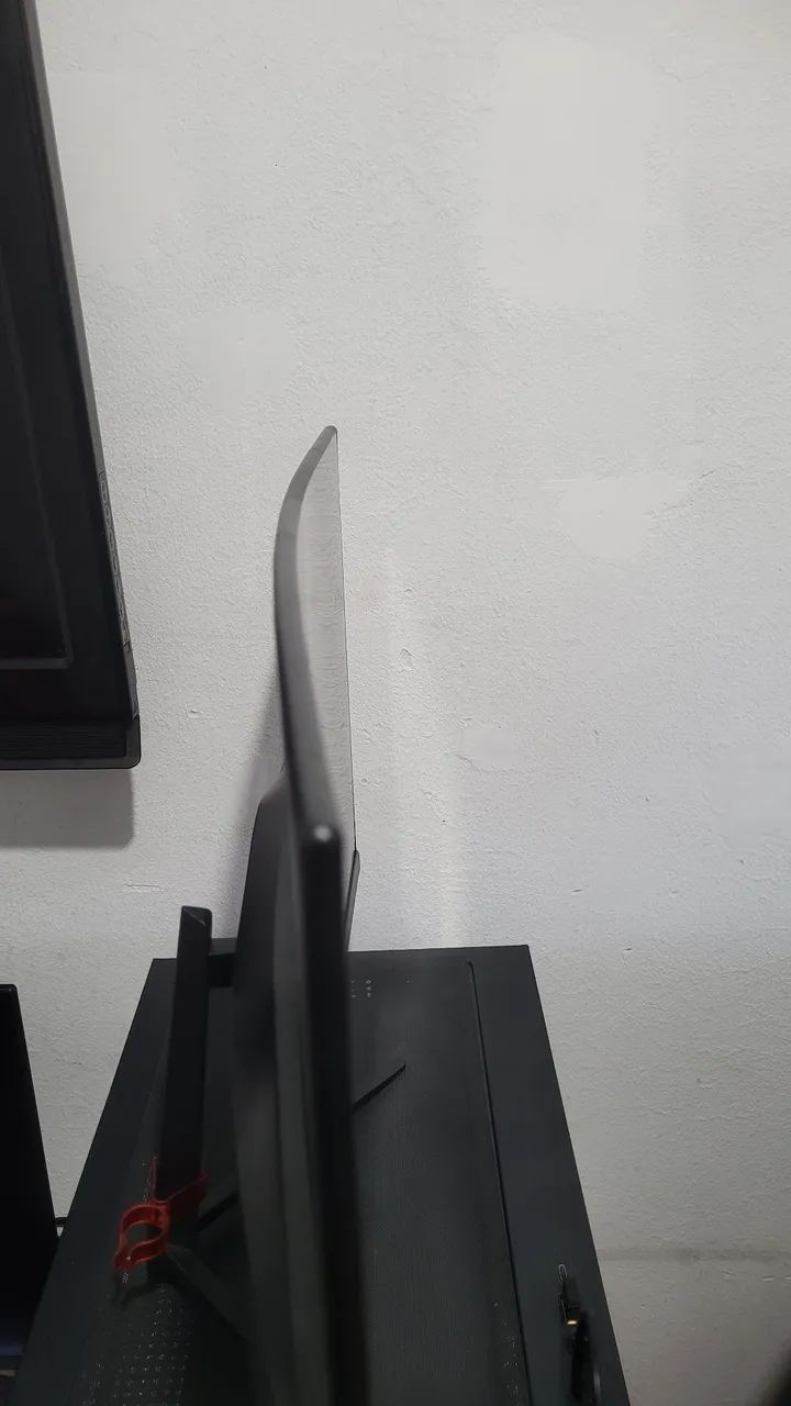 Monitor Gamer curvo 24" 165hz 1ms - Foto 3