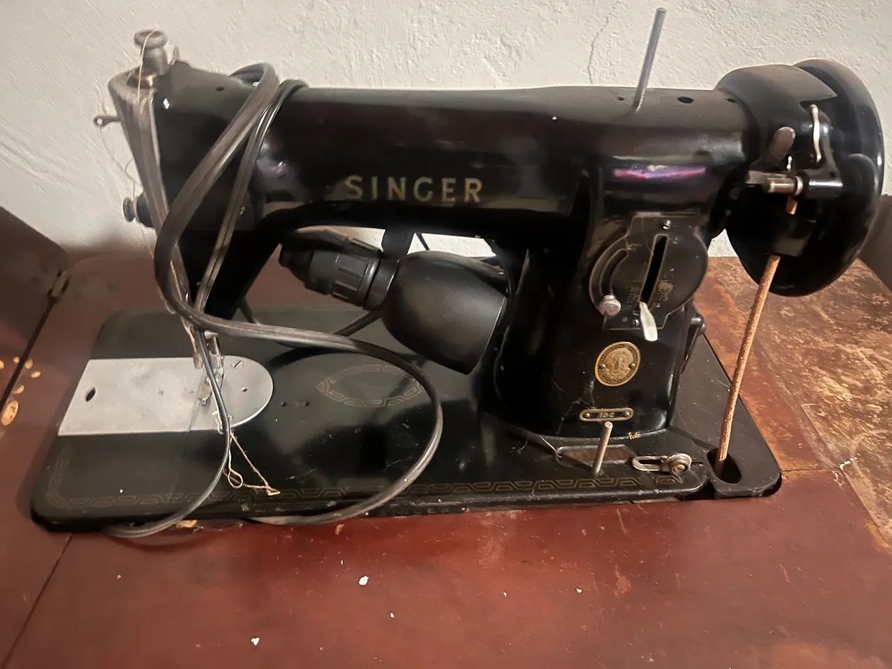 Máquina de Costura Singer Antiga de pedal