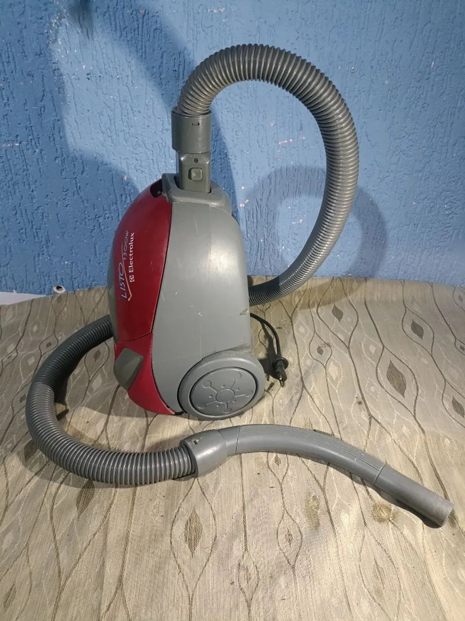 Aspirador listo 1300 Eletrolux 1300(usado) - Foto 2