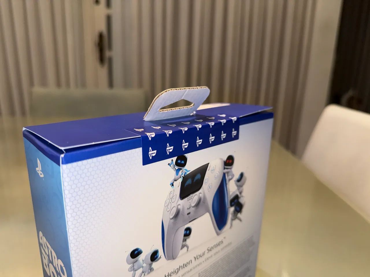 Controle PS5 DualSense ASTROBOT Joyful (LACRADO) - Foto 3