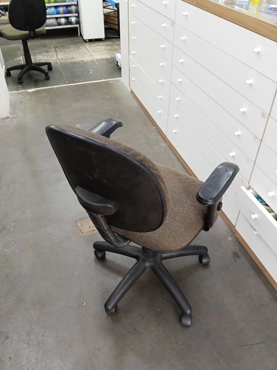 Cadeira de Escritório Com Apoio para braço  - Foto 2