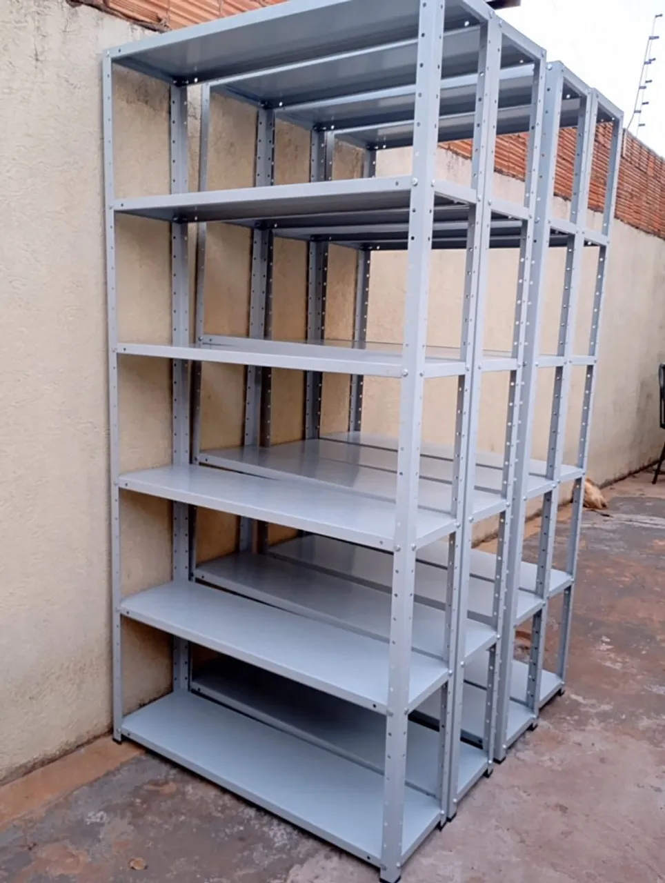 Estante de aço 6 bandejas , $365 á vista a unidade!