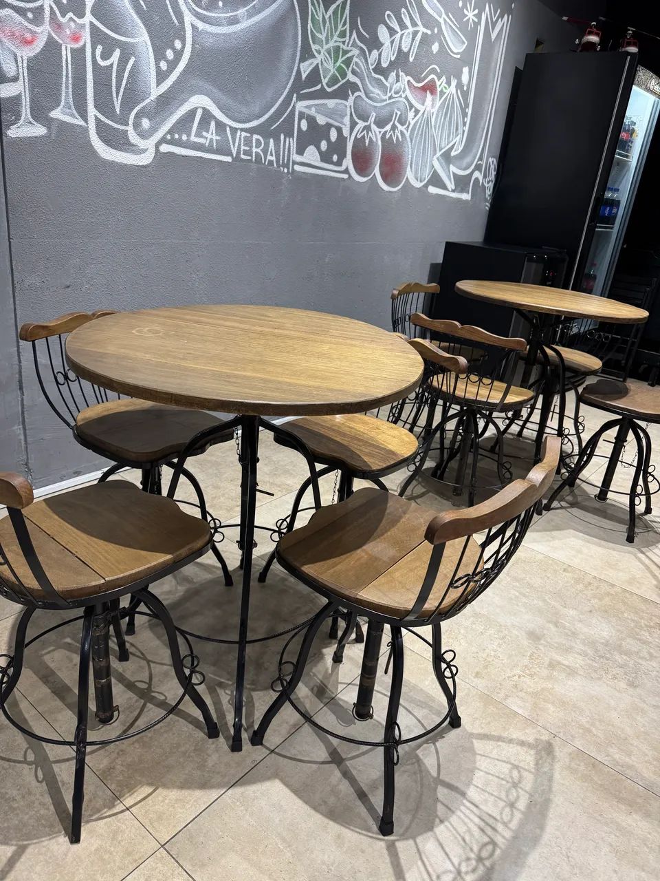 Jogo De Mesa Rústica Bistrô com 4 Banquetas64166926784642120