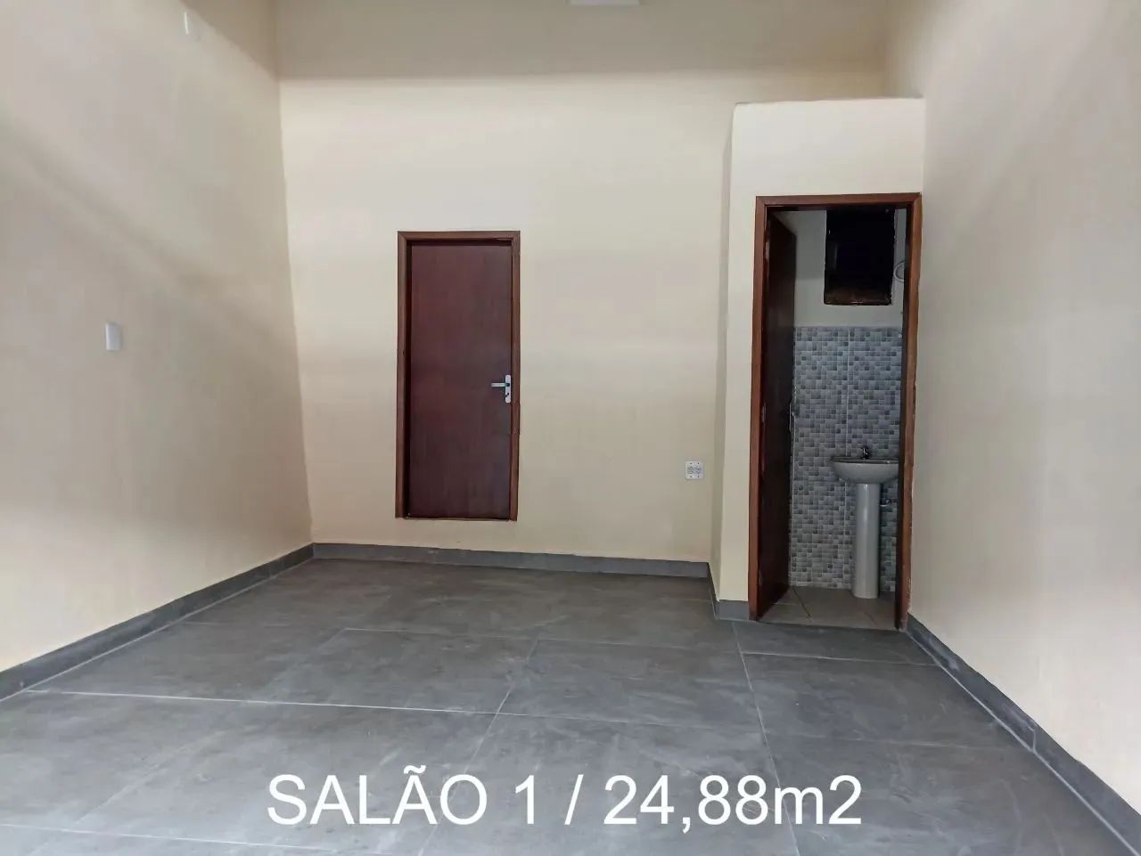 Centro- Dois salões comerciais: Salão 1+ toalete: área 25m2 // Salão 2 + toalete: área 20m - Foto 4