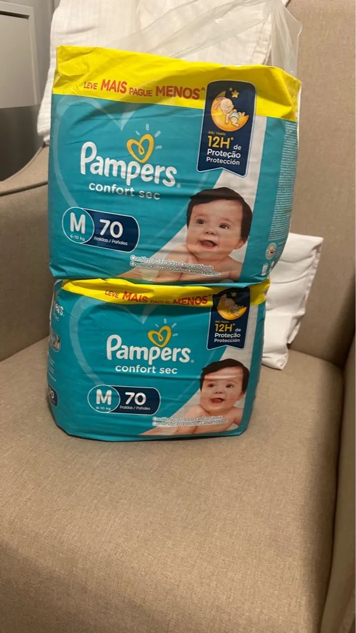  2 pacotes de 70 unidades cada Fraldas Pampers Confort Sec M70 - 70 unidades