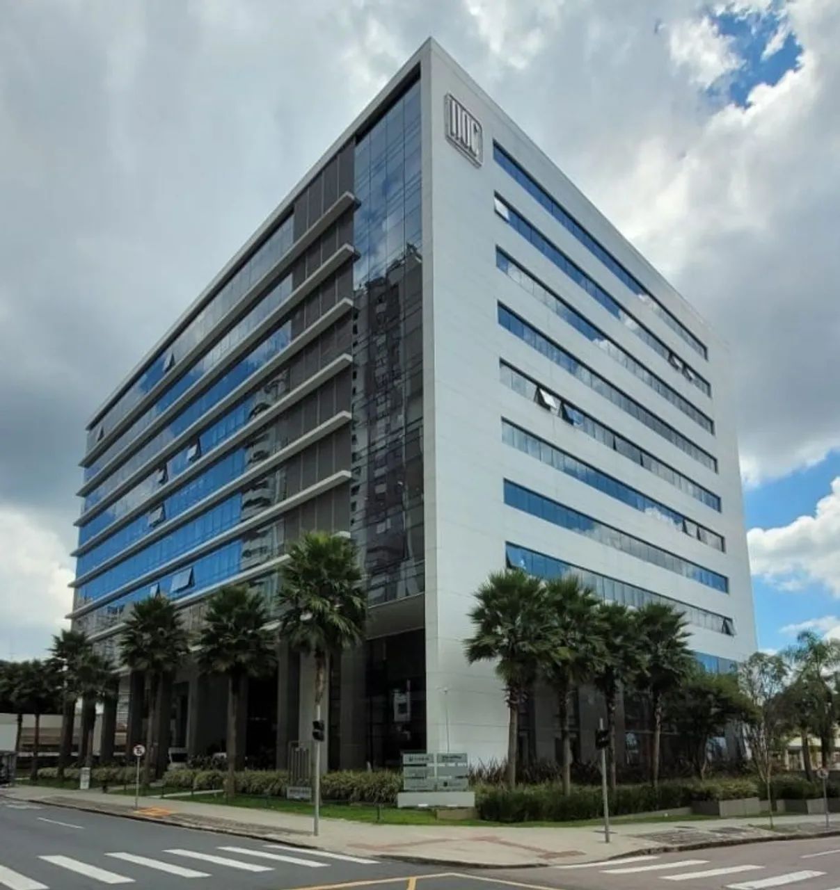 Sala Comercial Locação Doc Castelo Batel - Comércio e indústria - Batel,  Curitiba 1399741246 | OLX