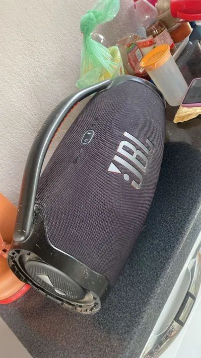 Vendo Bombox 3 em perfeito estado, toda original funciona perfeitamente tem carregador  - Foto 3