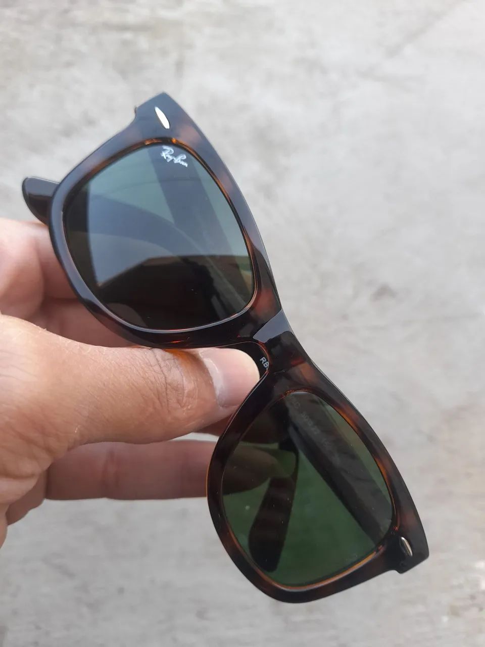 Óculos de sol Ray-Ban wayfarer verde tartaruga 