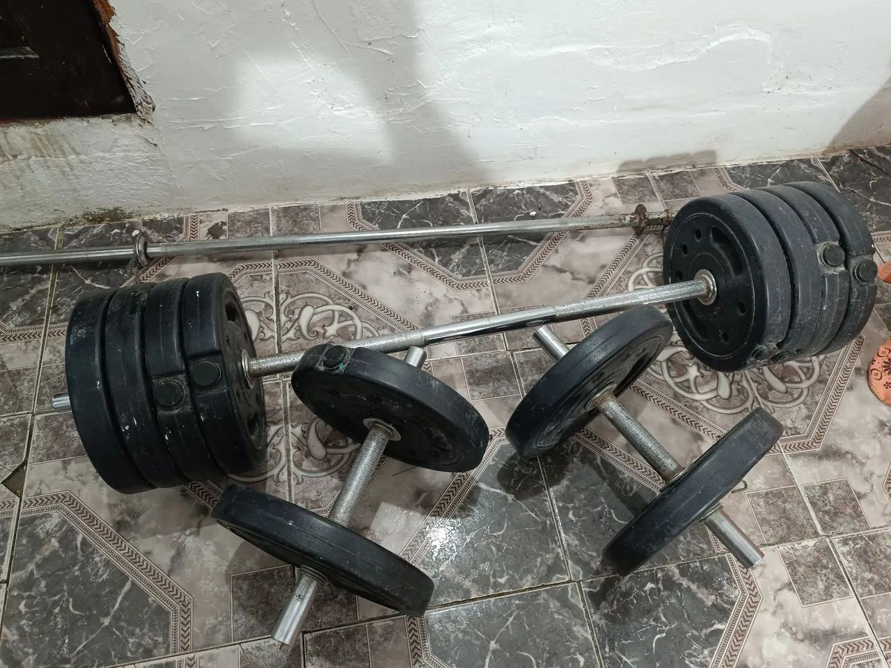 Halteres Anilhas e Barra para Treino - Foto 2