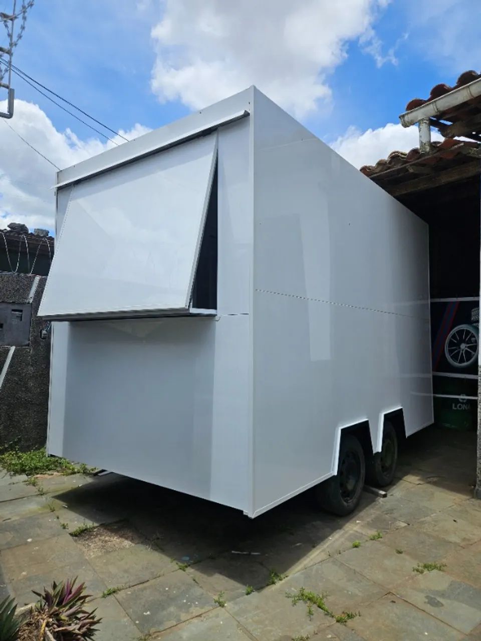 TRAILER com espaço interno 3.5m X 2m