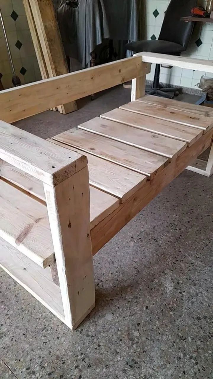 Sofá de Madeira Maciça - Gato Branco Atelier - Foto 5