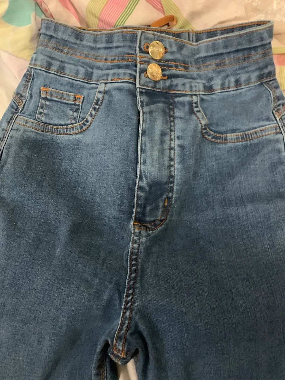 Calça jeans cintura alta mamacita 