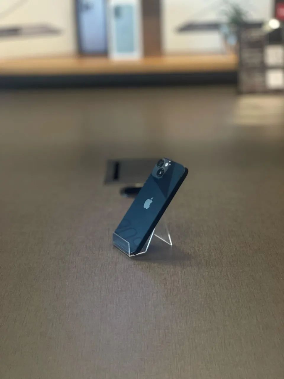 iPhone 14 128gb - Aceitamos troca e parcelamos 