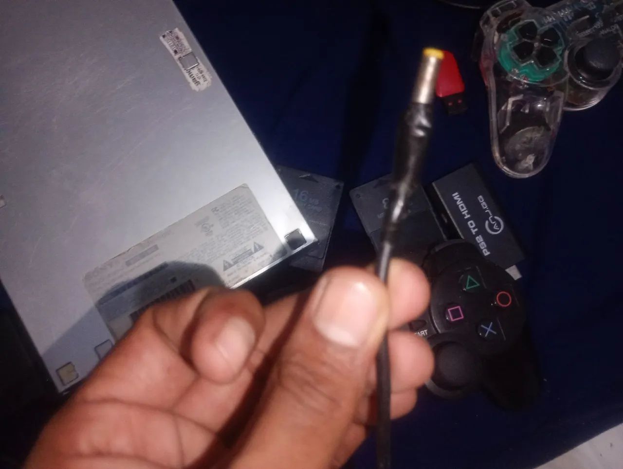 Playstation 2 slim prata com acessórios - Foto 4