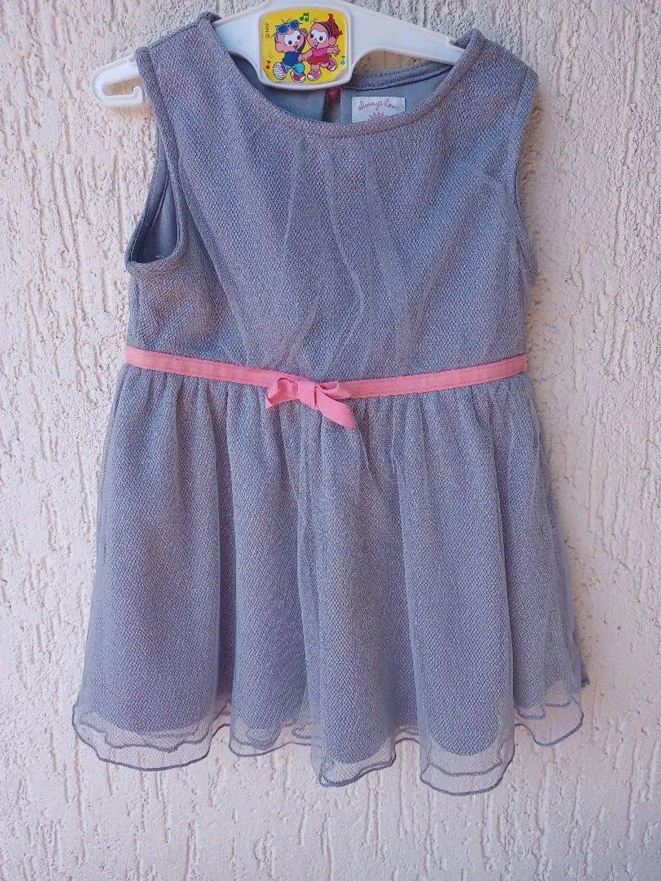 Vestido cinza  com Detalhe Rosa Tam 12/18 meses  - Foto 3