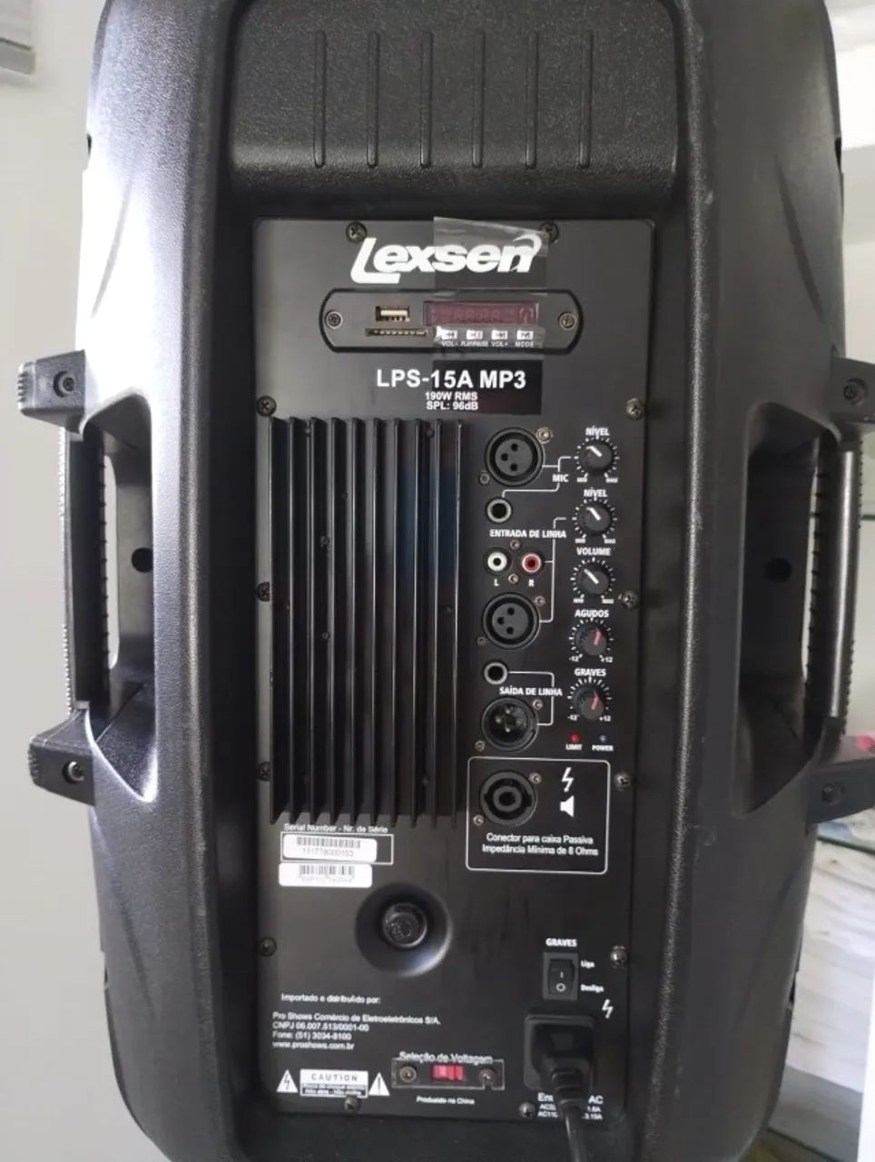 Caixa de som Lexsen 190w, tripé, dois microfones e um pedestal  - Foto 3