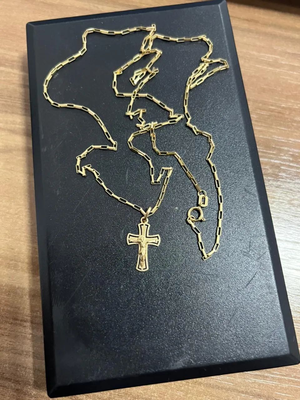 Corrente fina com pingente de Ouro 18k