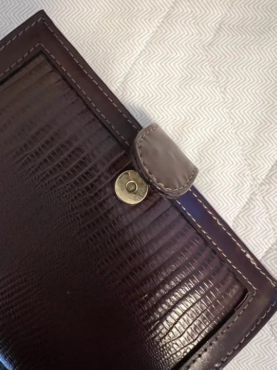 Carteira feminina em Couro Marrom - Foto 2