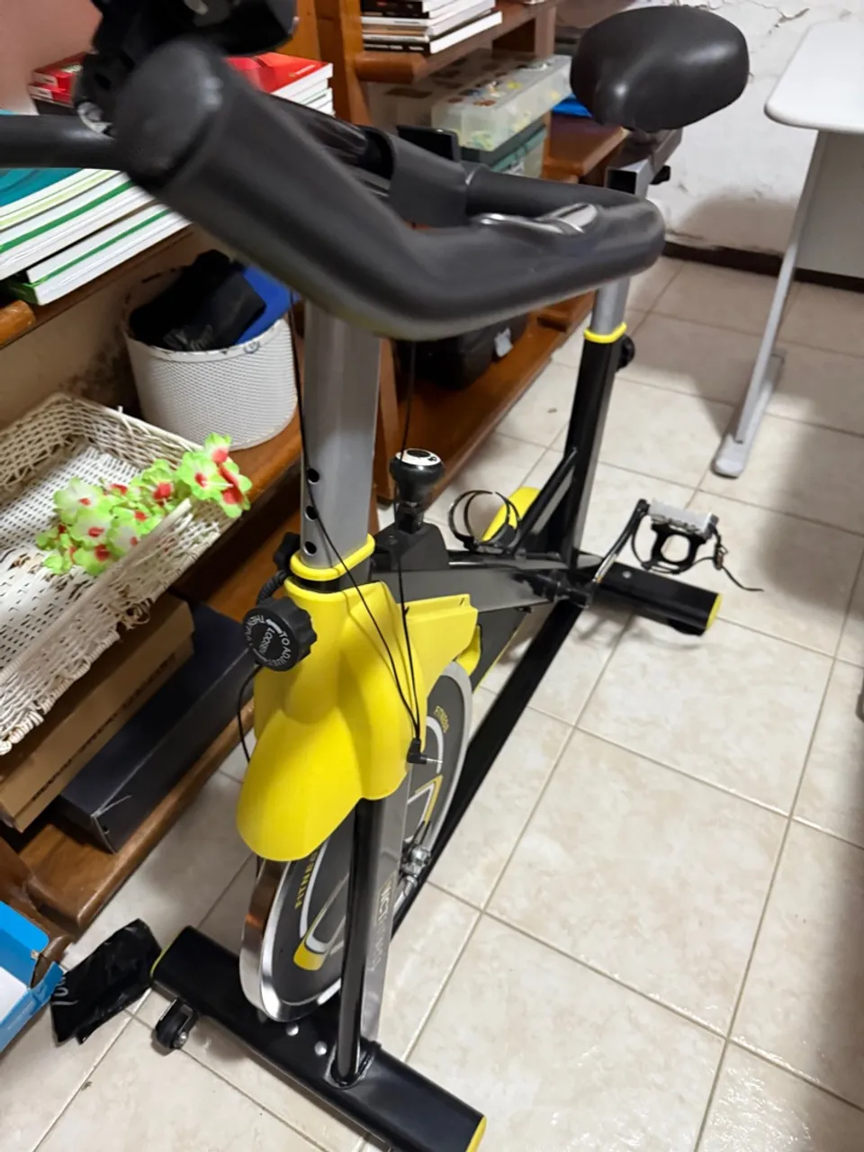Bicicleta Ergométrica Fitness Semi Nova