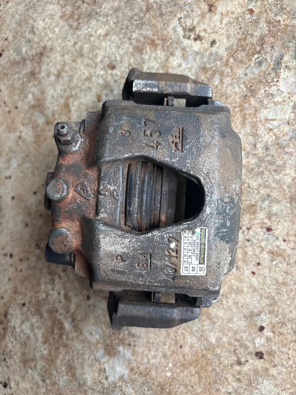Pinça de freio chevette lado direito 