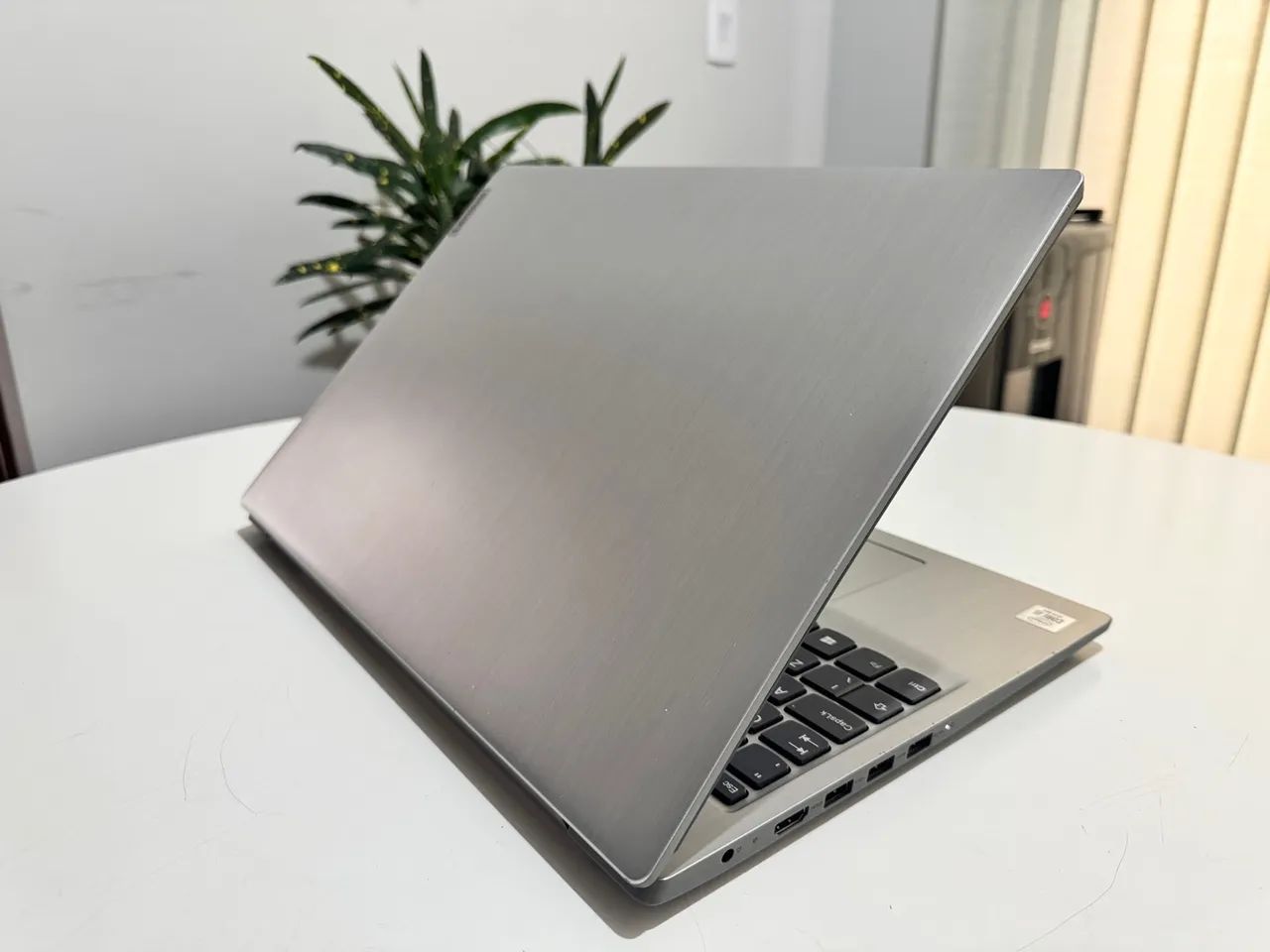 Notebook Lenovo i5 10 ger 12 ram SSD 256  - Foto 2