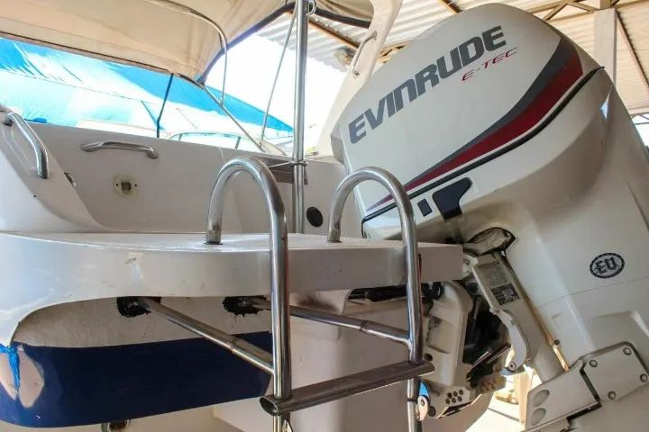 Lancha 26 pés Magna, ano 2015 motor 300HP Apenas 90 horas - Foto 12