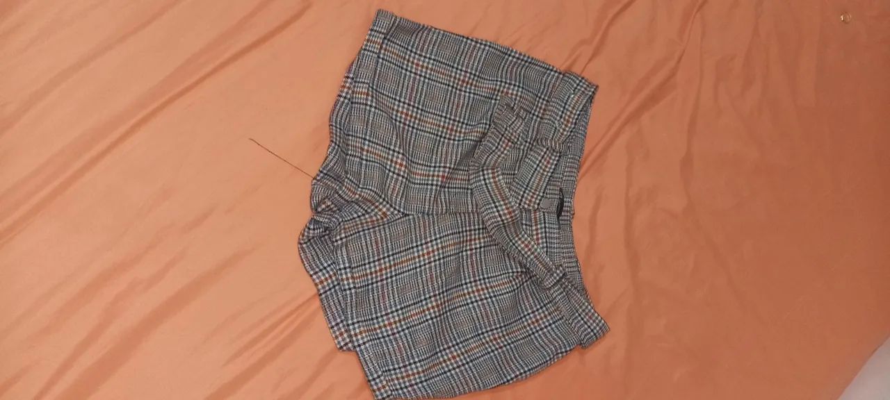 Shorts xadrez com cinto - Foto 2
