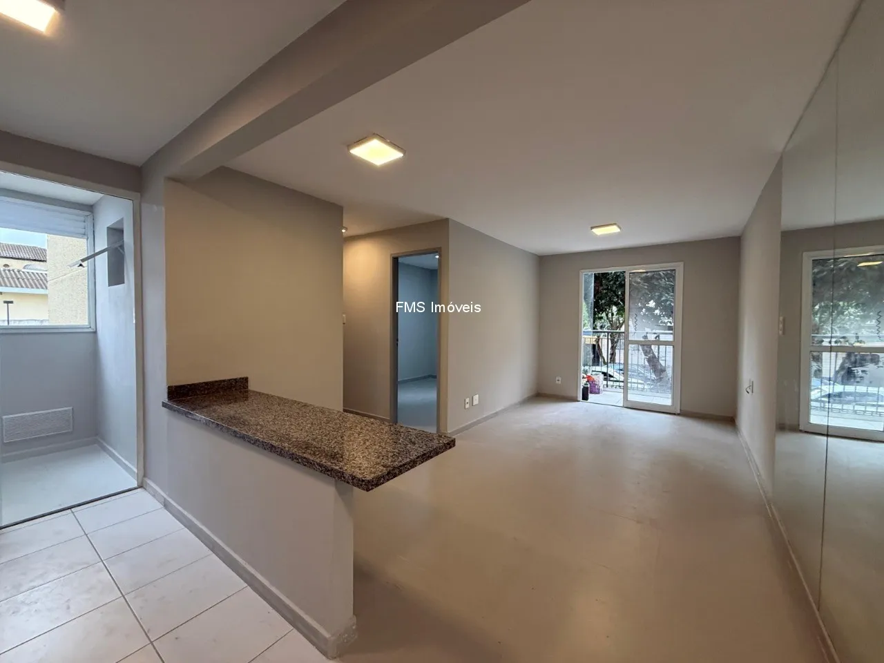 Apartamento para locação no Ipiranga, com 2 dormitórios sendo 1 suíte e 1 vaga de garagem.