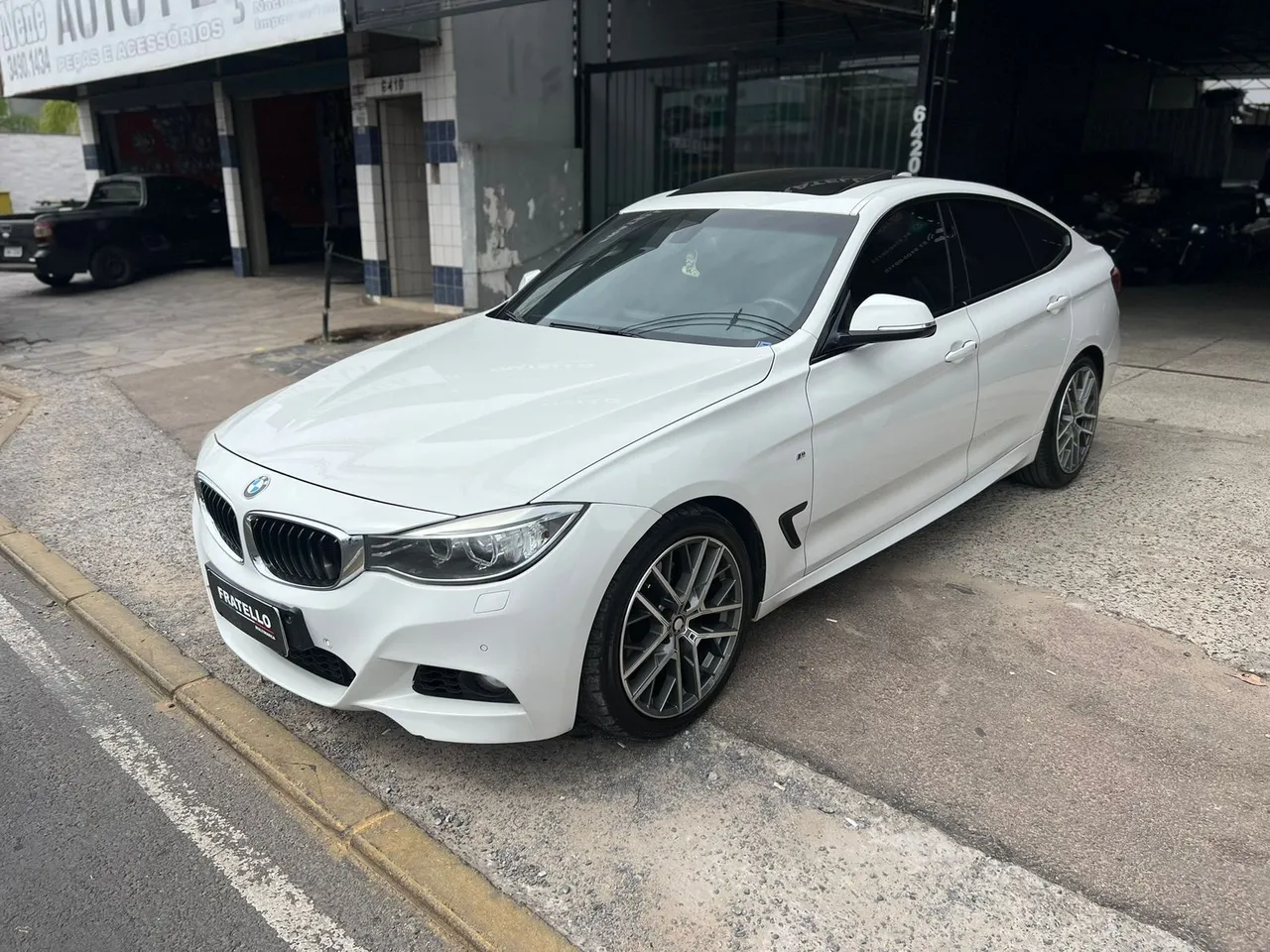 VENDO BMW GT!!! Dona Caprichosa com carro!!! 