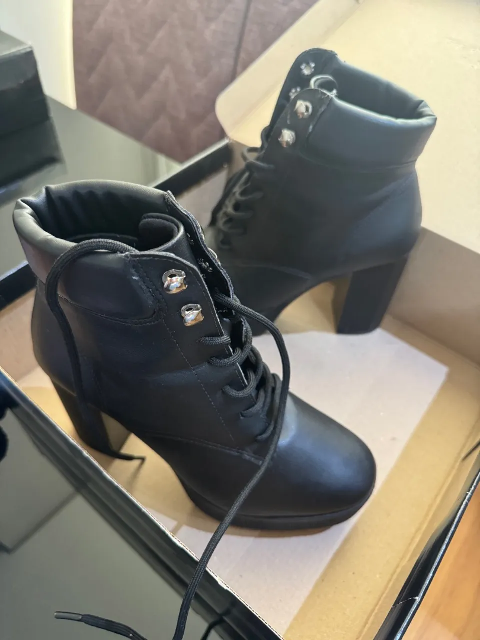 Bota vizzano semi nova
