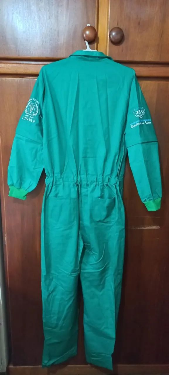 Macacão de campo veterinário