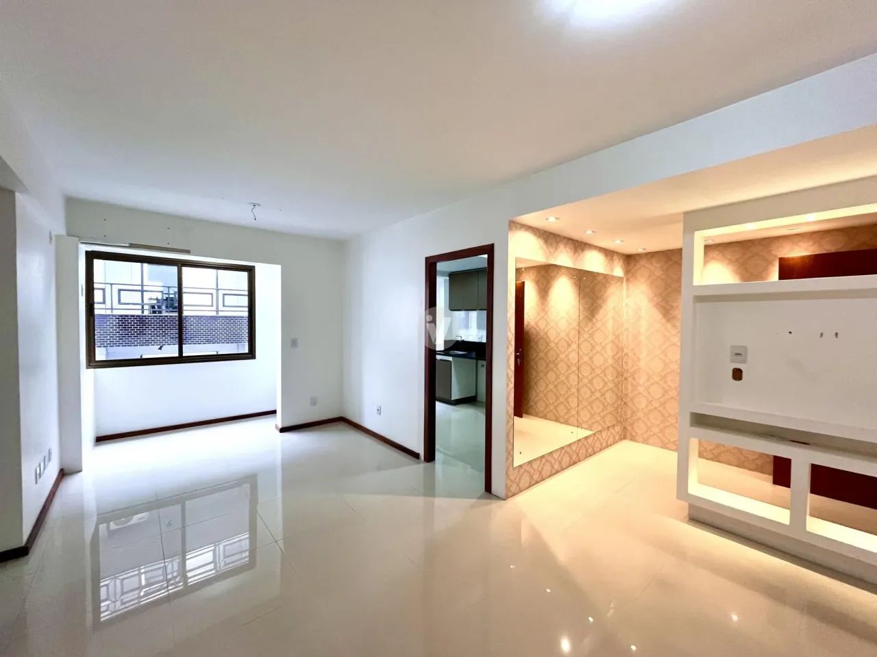 Apartamento 2 dormitórios próximo ao colégio Fátima!!