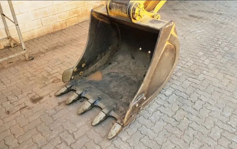 Escavadeira Komatsu PC210 - Mason Equipment - Foto 5