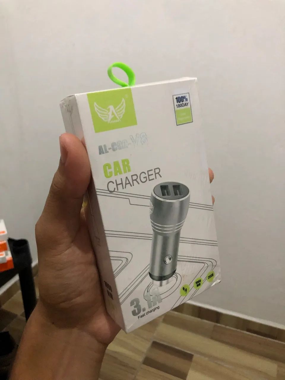 Adaptador pra carregar celular no carro 