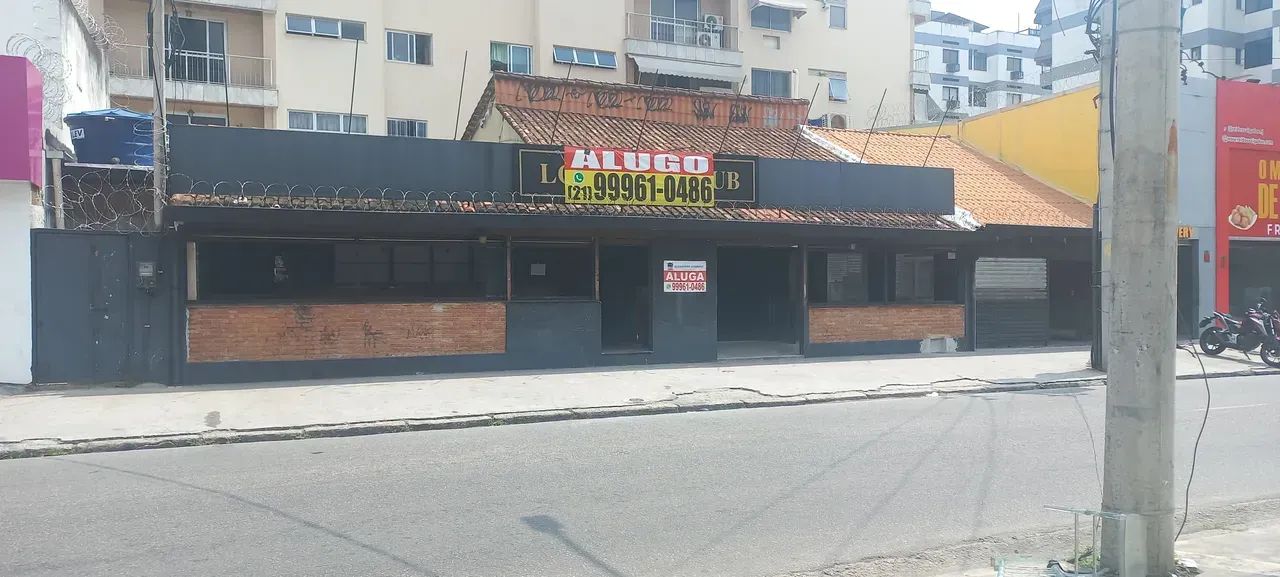 Ponto comercial/Loja/Box para aluguel possui 238 metros quadrados