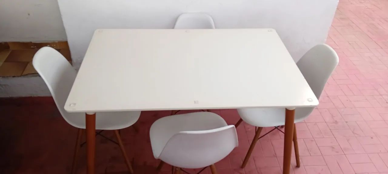 Mesa com 4 cadeiras Com vidro Grosso  - Foto 2