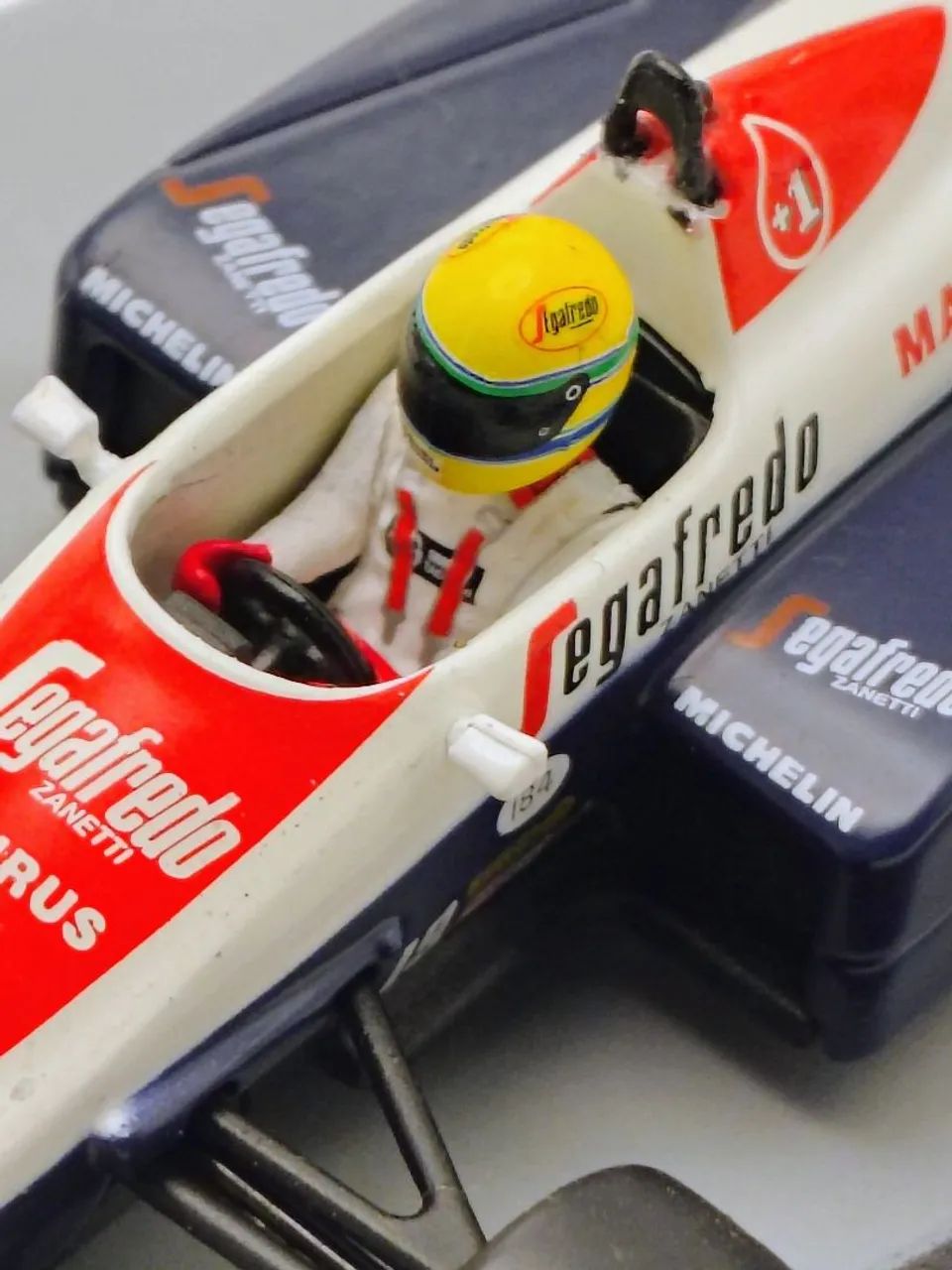 Toleman TG 184 - Foto 3