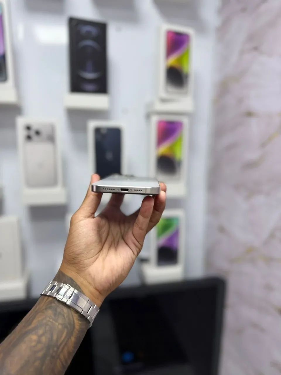 IPHONE 15 PRO MAX 256GB NATURAL<br>R$ 4.799,00 - Foto 4