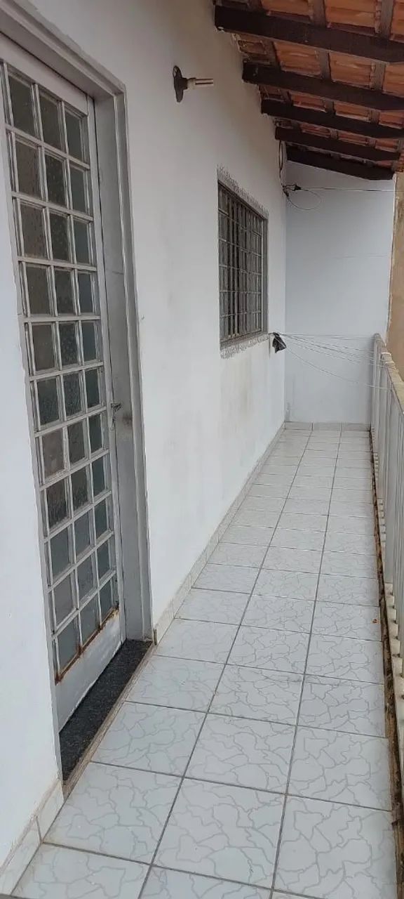 ALUGA-SE APT0.DE 01 COM 47 m2.