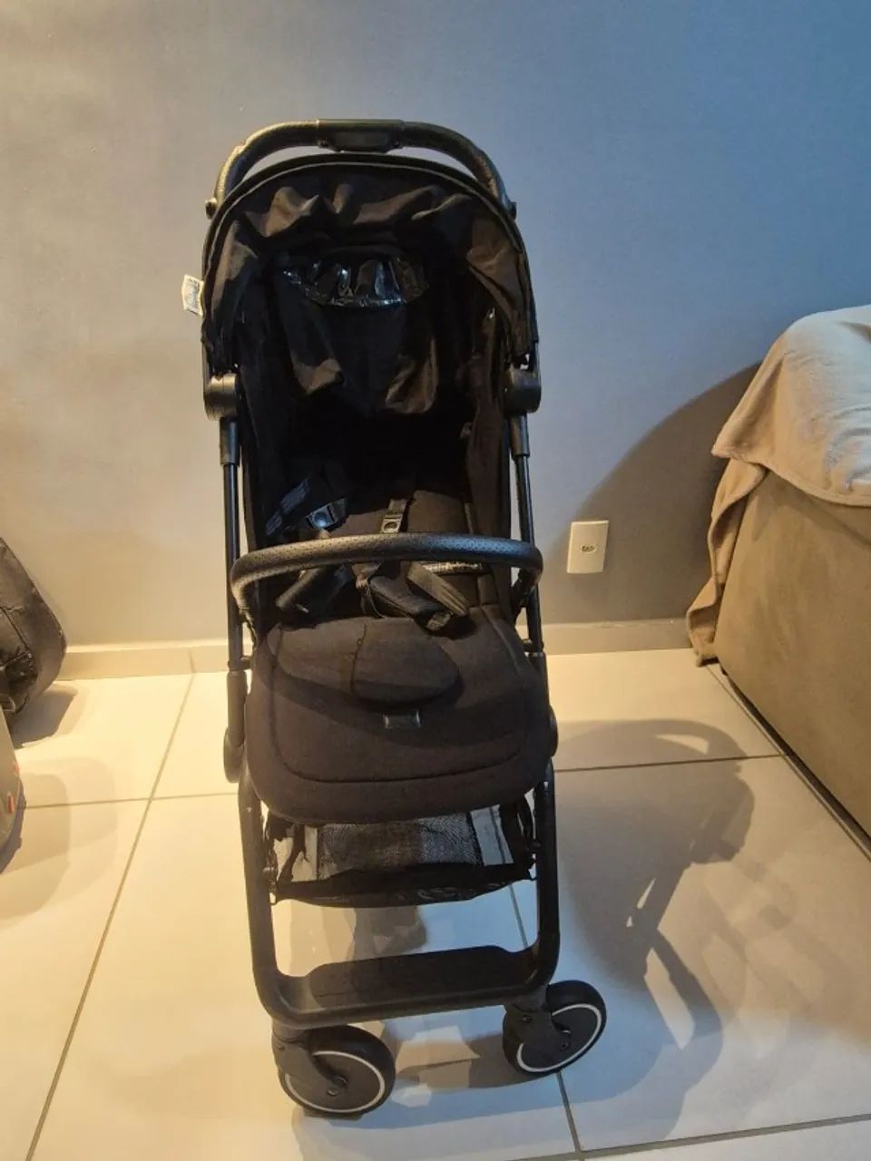 Vendo carrinho de bebê seminovo modelo Ping Light marca alemã ABC Design - Foto 2