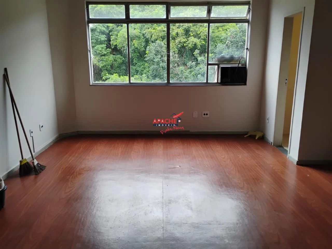 Sala Comercial de 41,06 m² no Centro de Ponte Nova  R$ 140.000 - Foto 2
