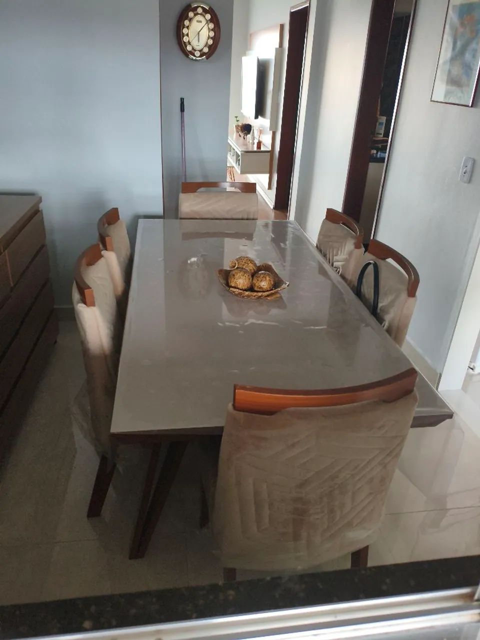 Mesa para sala de jantar muito conservada  - Foto 2
