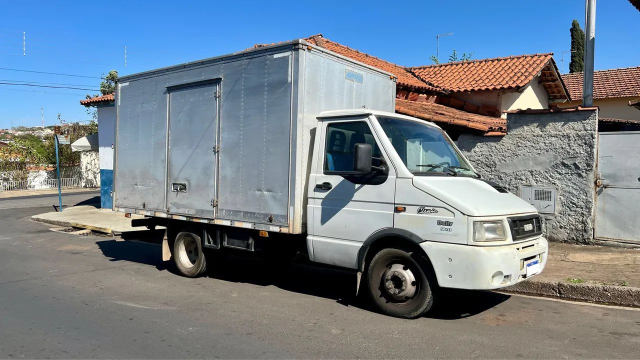 IVECO DAILY 5013 - ANO 2006 - Foto 4