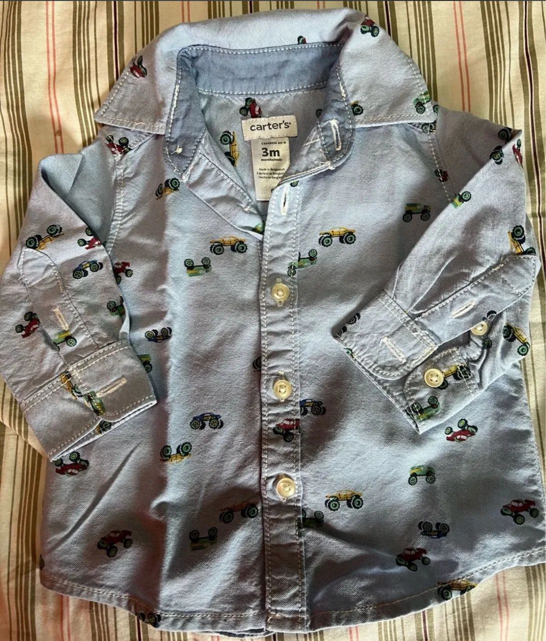 Camisa bebê Carters usada apenas 1x