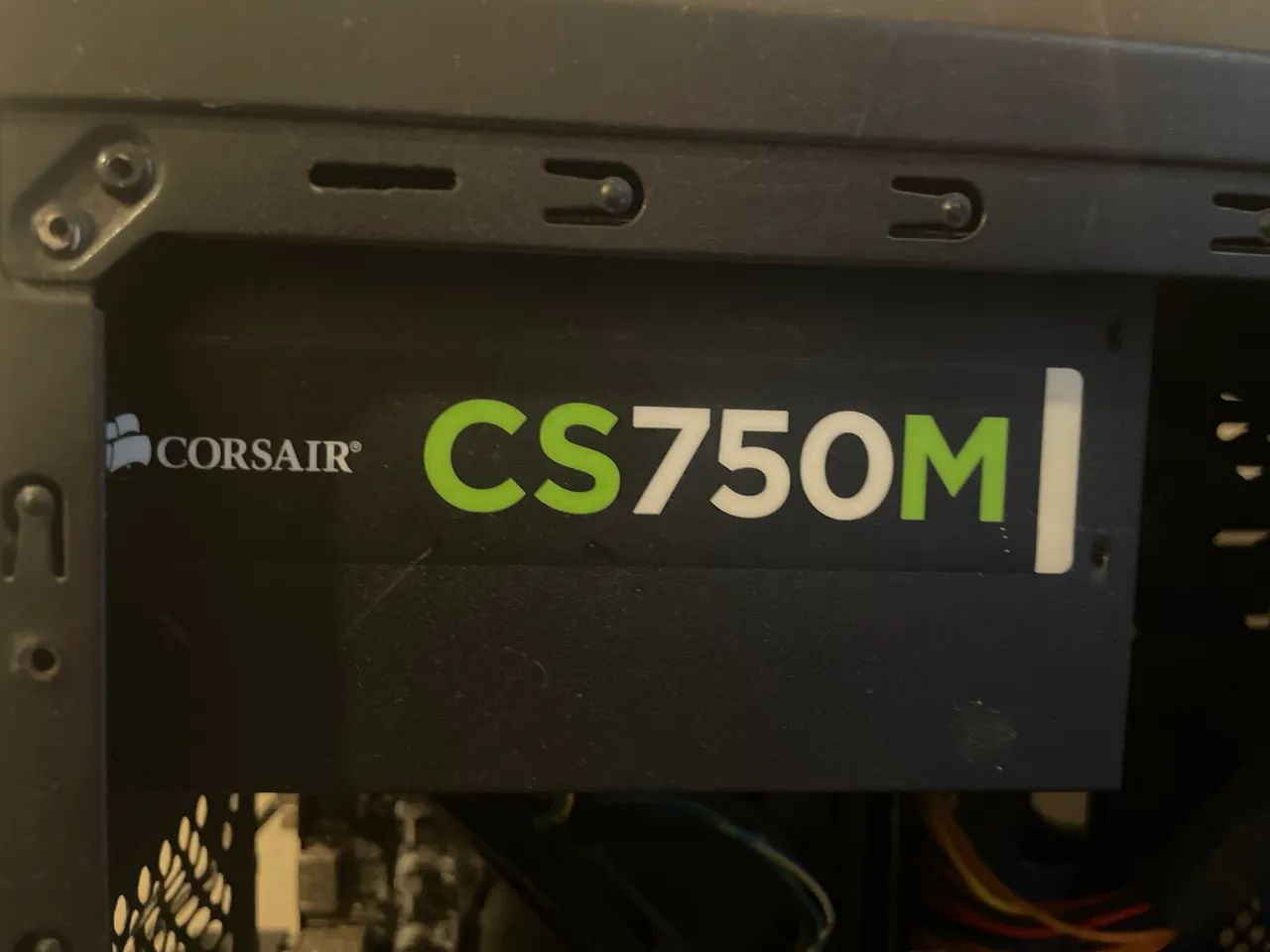 Fonte corsair CS750M semi modular!