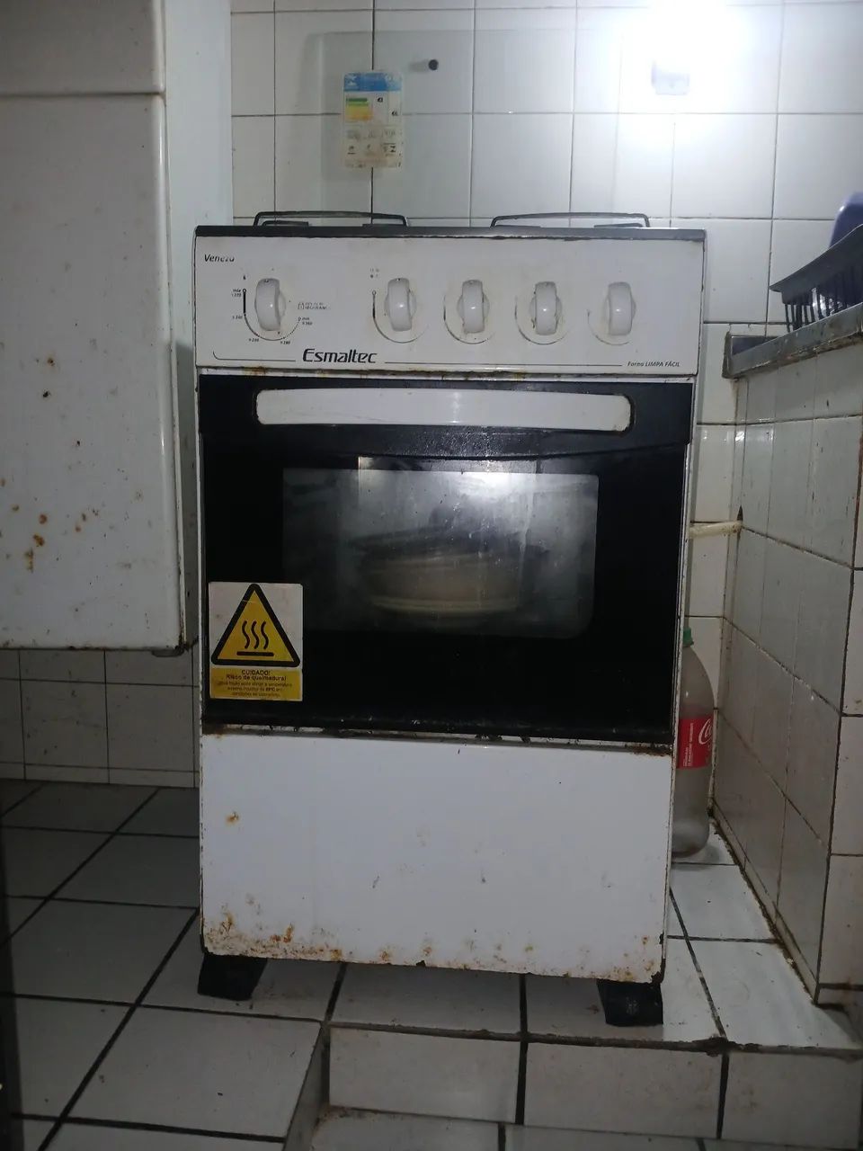 Fogão + Armário em pé 100.00