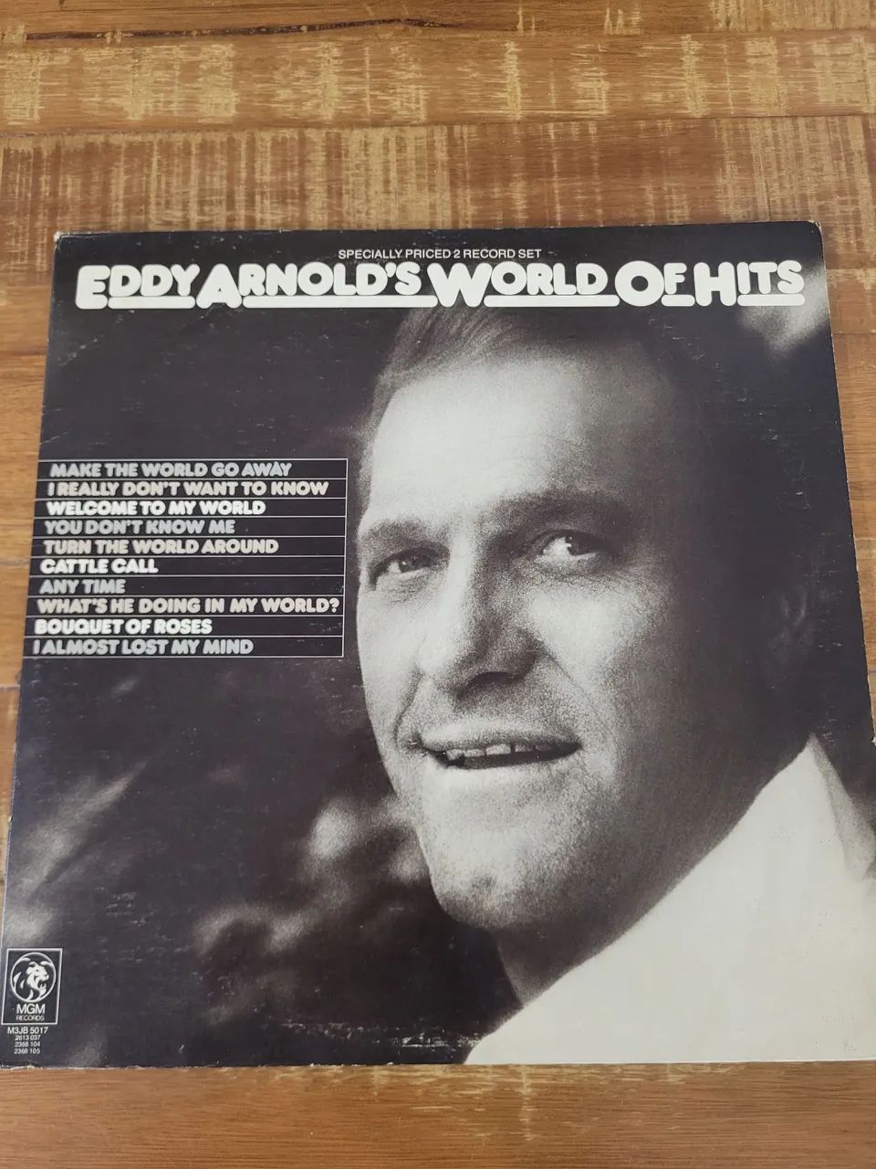 Disco duplo de vinil LP Eddy Arnold's World of Hits - CDs, DVDs